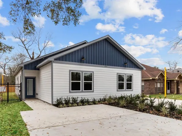 1010 Junell St #A, Houston, TX 77088