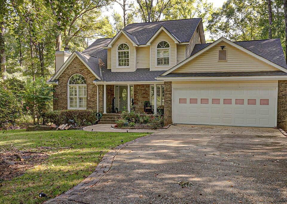 1st image of 260 Spring Lake Dr