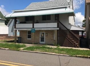 47 4th St, Kelayres, PA 18231