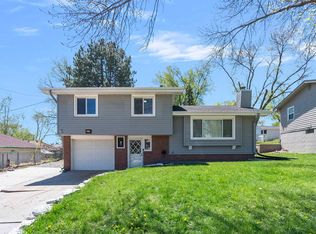 9117 Ames Ave, Omaha, NE 68134