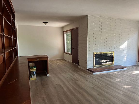 2nd image of 1650 109th Ave SE