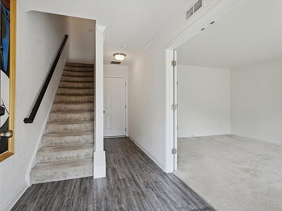 2nd image of 132 Daybeacon St #1