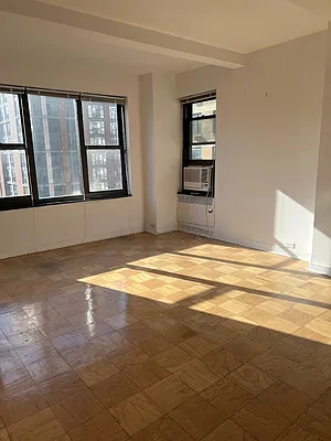 108 East 38th Street #1106