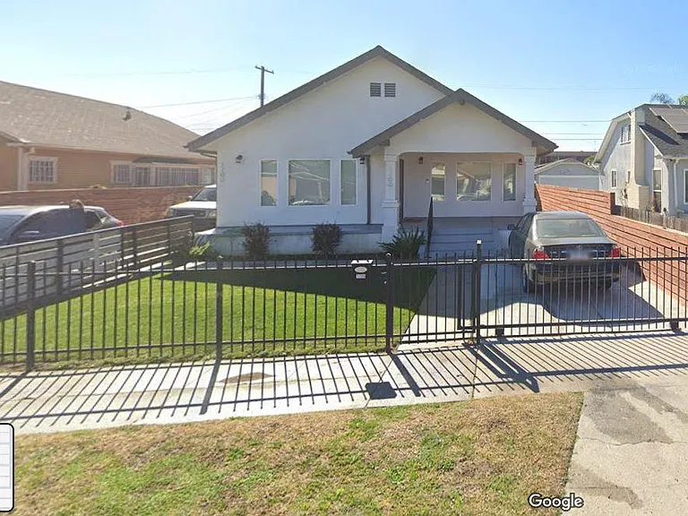 GOOGLE VIEW Front of home