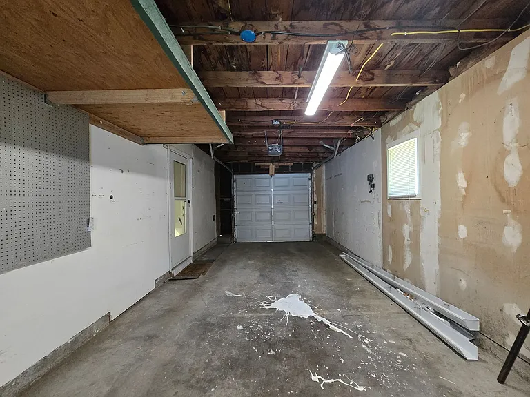 1005 Rimrock Rd — Photo 31