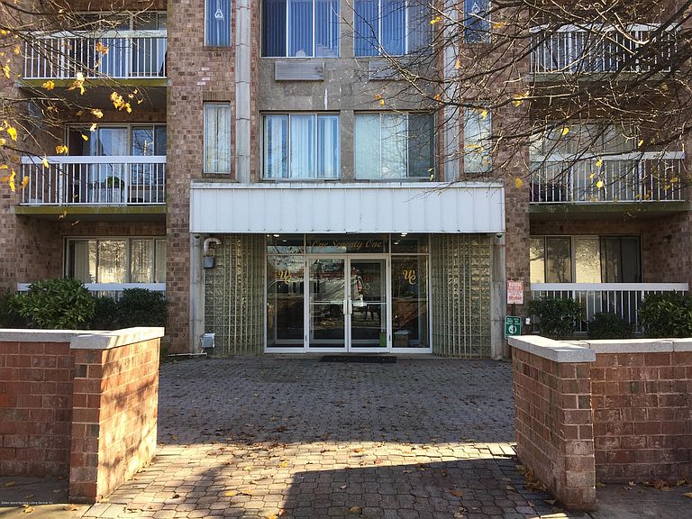 171 Wellington Ct Staten Island, NY, 10314 Apartments for Rent Zillow