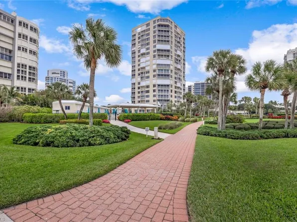 4041 Gulf Shore Blvd N, Naples, FL