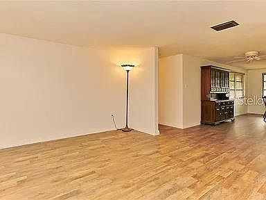 4th image of 7936 Mimosa Dr