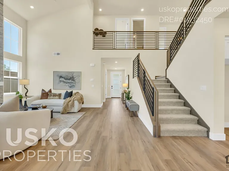 7095 Soleil Way — Photo 24