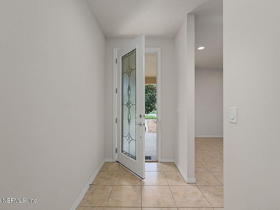 3rd image of 186 COVERED CREEK Drive