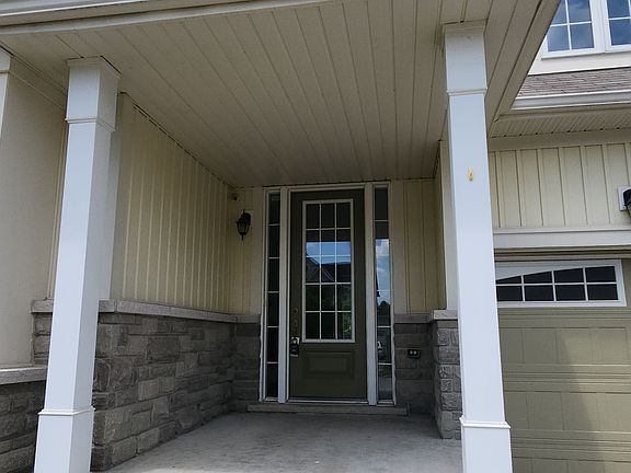2nd image of 10 Collier Cres