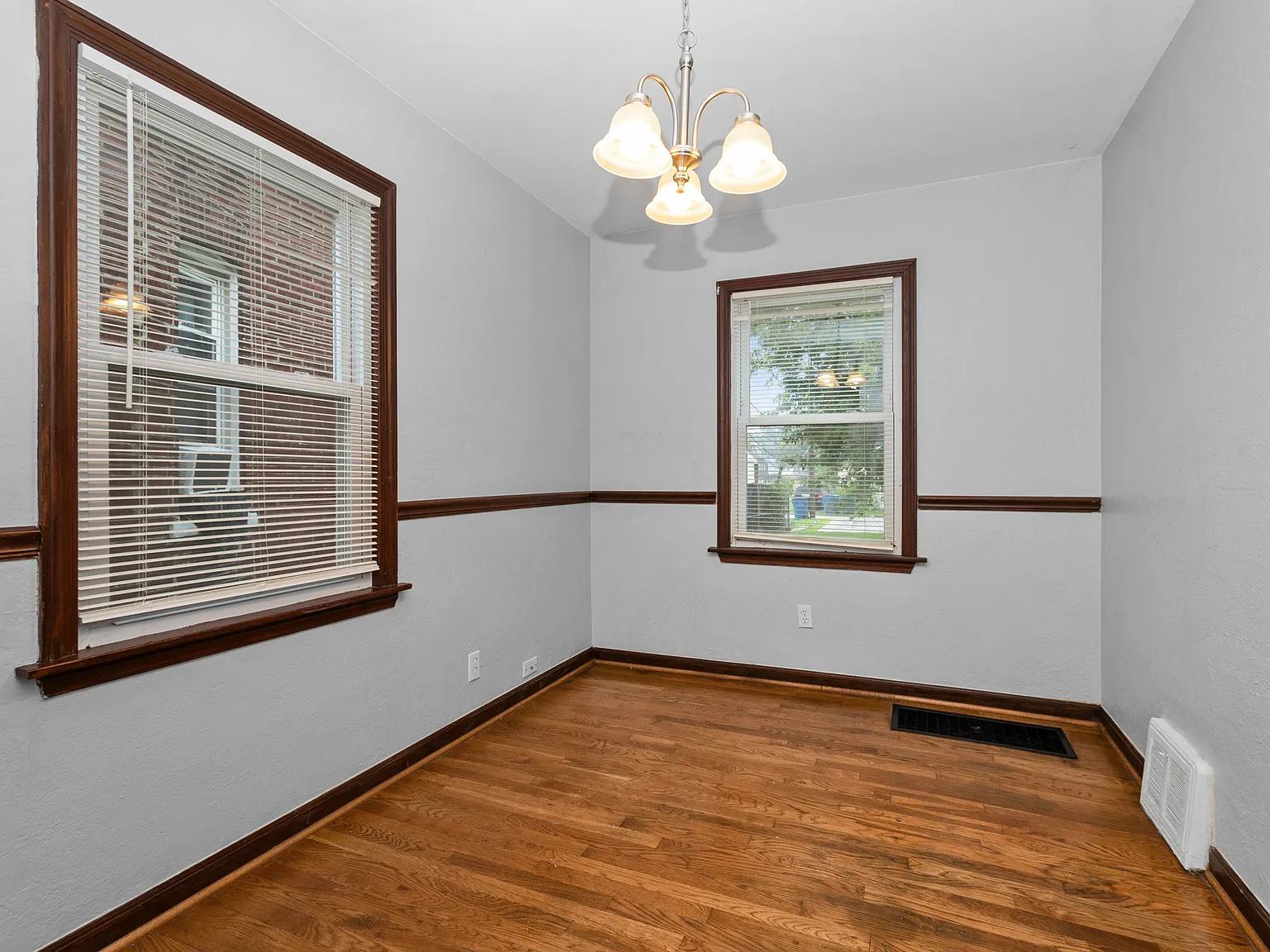4908 Hickory Ave — Photo 4