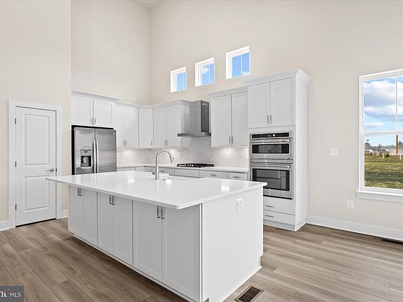 7th image of this home