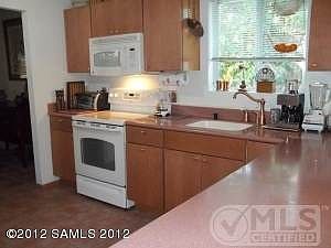 4508 Queens Way Kitchen