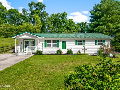 310 Hollifield Dr, Jacksboro, TN, 37757