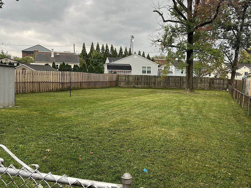 Union St - backyard