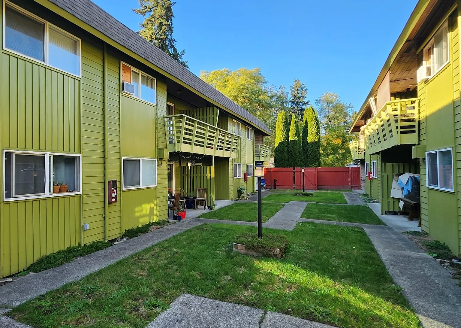 Park Plaza Apartments — Photo 1