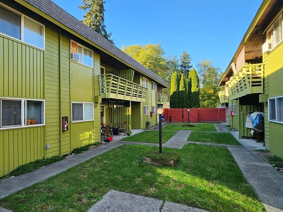 Park Plaza Apartments