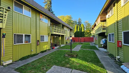 Park Plaza Apartments Photo 1