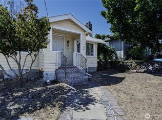 145 Crawford Ave, Wenatchee, WA 98801