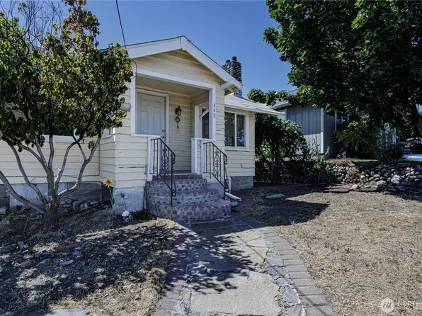 145 Crawford Avenue, Wenatchee, WA 98801