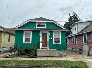 828 Bergen St, Gloucester City, NJ 08030