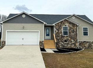 393 Sky Dr, Dayton, TN 37321