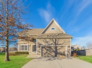652 N Pine Cir, Gardner, KS 66030