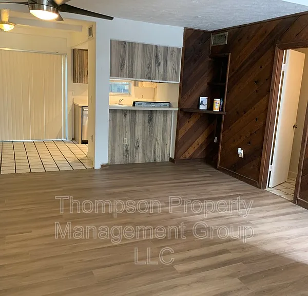 1736 E Mulberry Dr — Photo 16