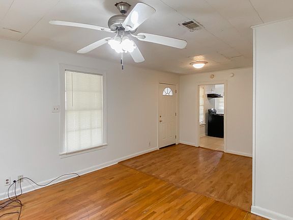 5th image of 1707 Rose St