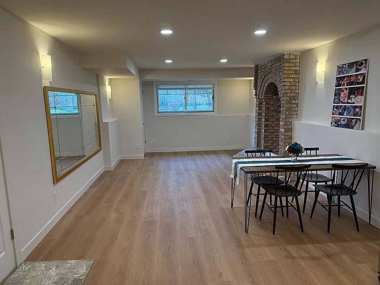 944 Williamstown Ct #1 — Photo 4