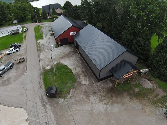 3rd image of 34 Delta Ave