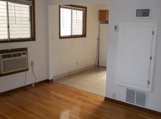 1025 Indiana St APT B, Lawrence, KS 66044