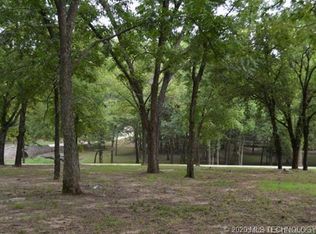 20466 E Clear Brook Rd, Owasso, OK 74055