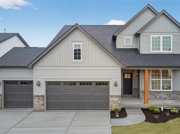 2009 Butte Trail Ct, Cottleville, MO 63304