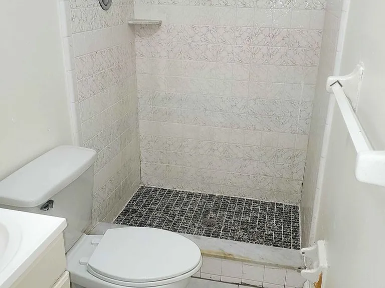 1144 Barbara Dr — Photo 12