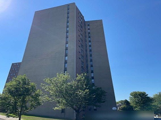 3rd image of 1181 Edgcumbe Rd APT 810