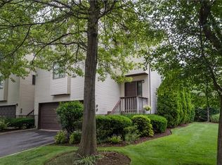 4 Kevin Ct, Nanuet, NY 10954