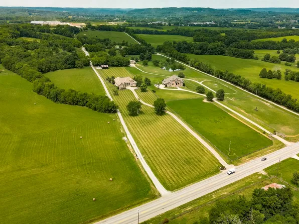 2436 Long Hollow Pike, Hendersonville, TN 37075