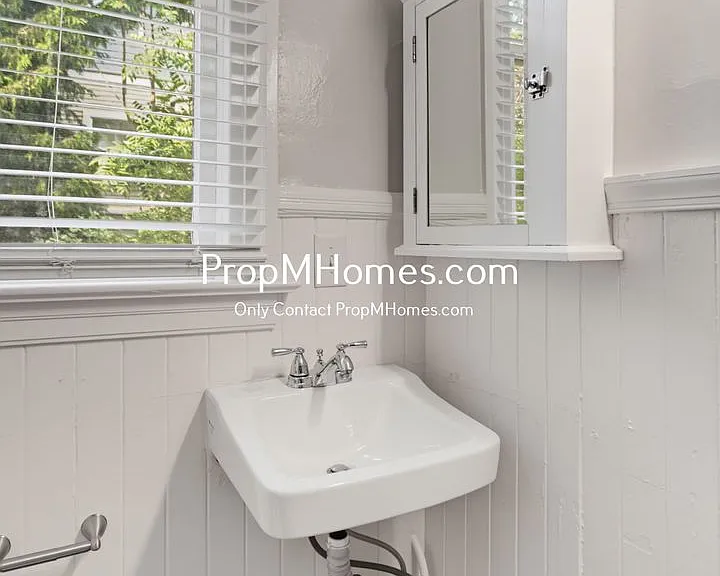 2835 SE Yamhill Street — Photo 12