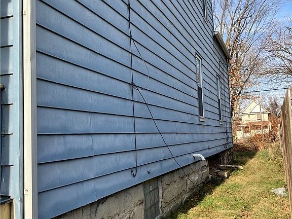 2nd image of 10817 Olivet Ave