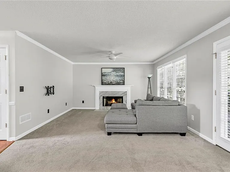 608 Adam Cir — Photo 8