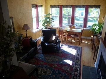 4th image of 4453 N Rockwell St APT 1