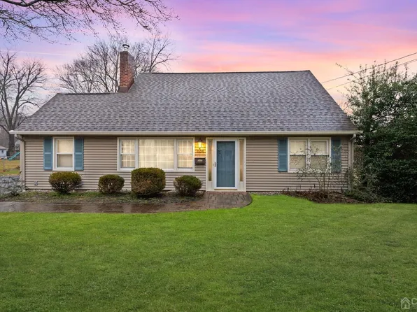 834-834 N Mountain Ave, Bound Brook, NJ 08805