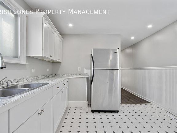 3rd image of 192 Bird Ave APT 1