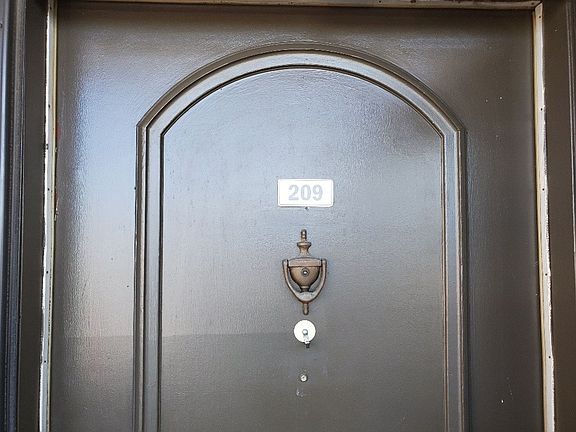 3rd image of 101 N Riverside Dr APT 209