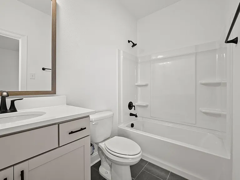 38405 Parliament Dr — Photo 18