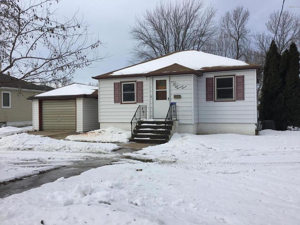 1st image of 407 N 8th Ave