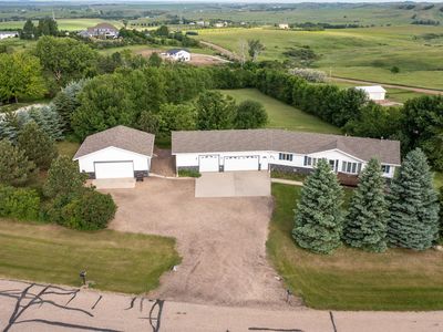 10900 Rose Dr, Bismarck, ND, 58503