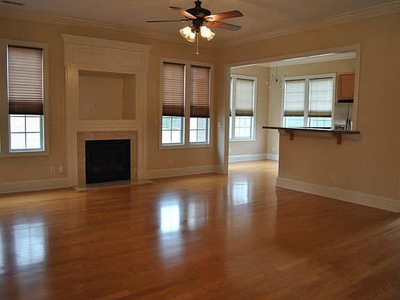 5th image of 4139 Belle Meade Cir